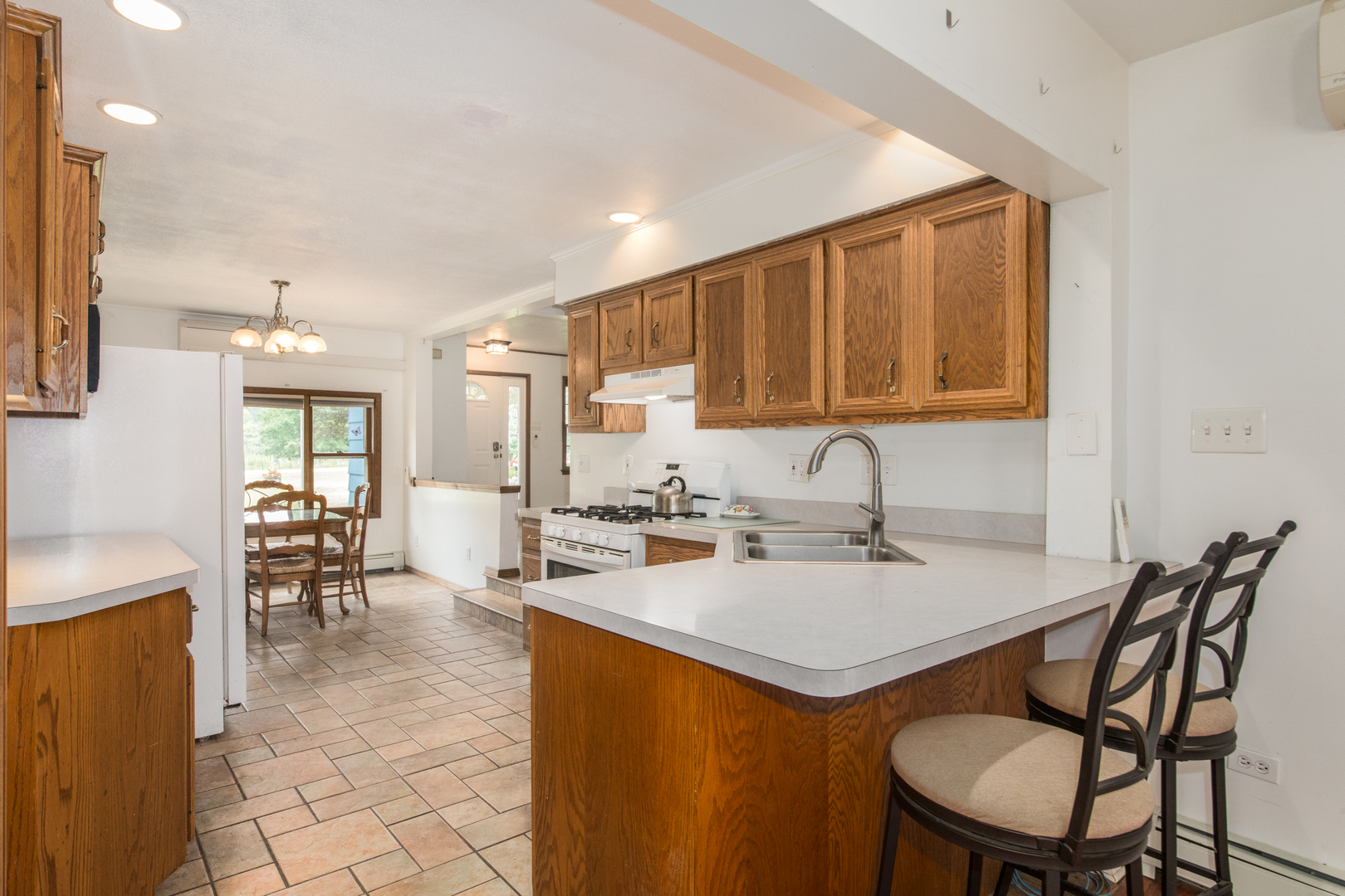 15717 S River Road, Plainfield, IL 60544