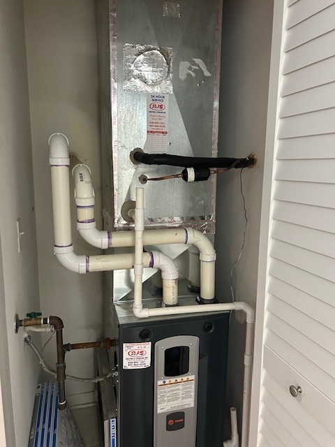 125 Lakeview Drive #406, Bloomingdale, IL 60108