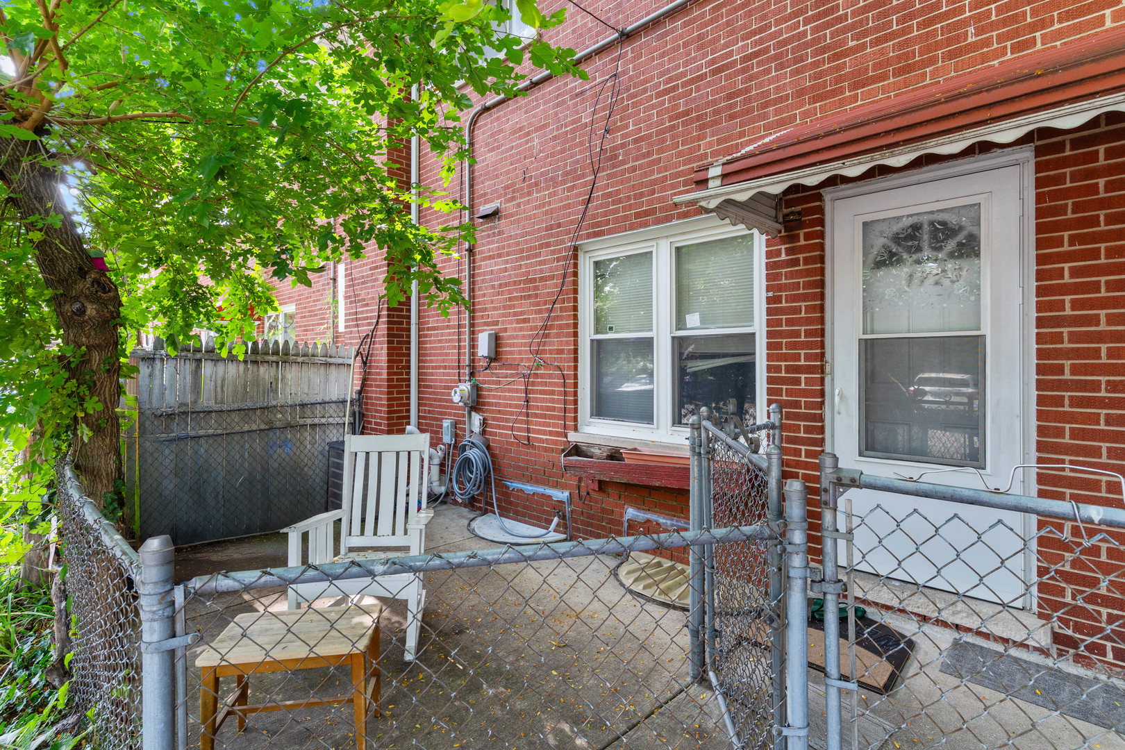 1723 W Thome Avenue, Chicago, IL 60660