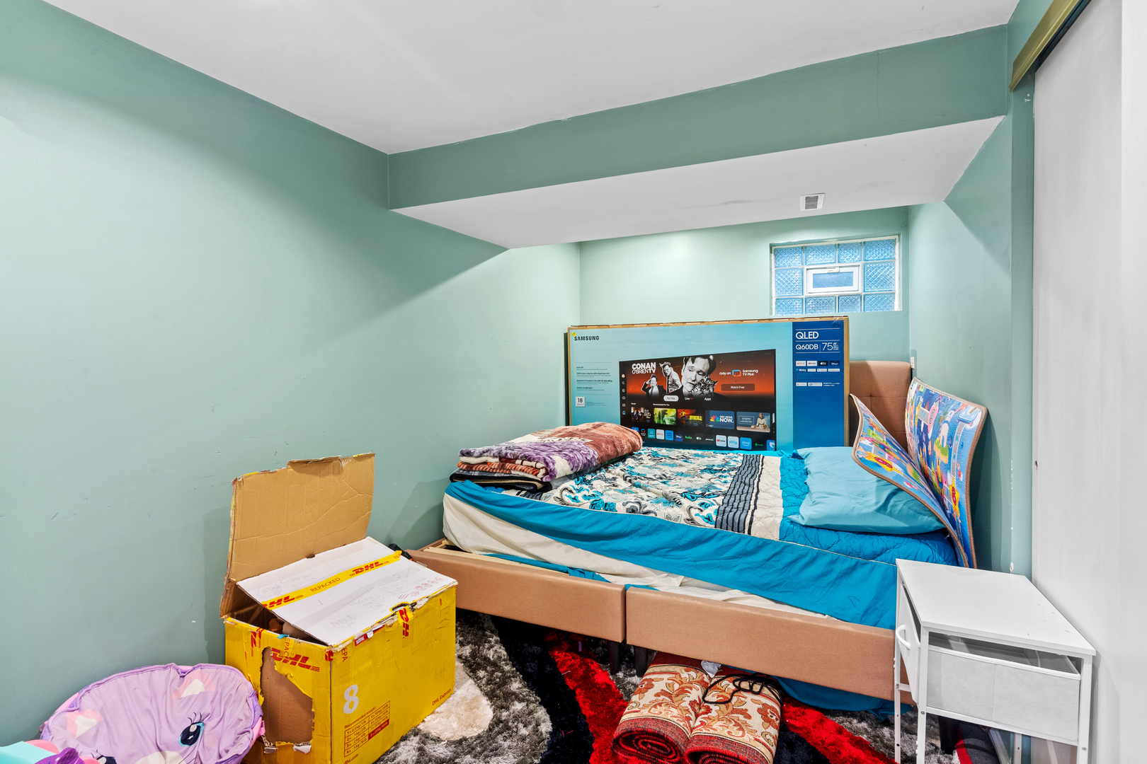 1723 W Thome Avenue, Chicago, IL 60660