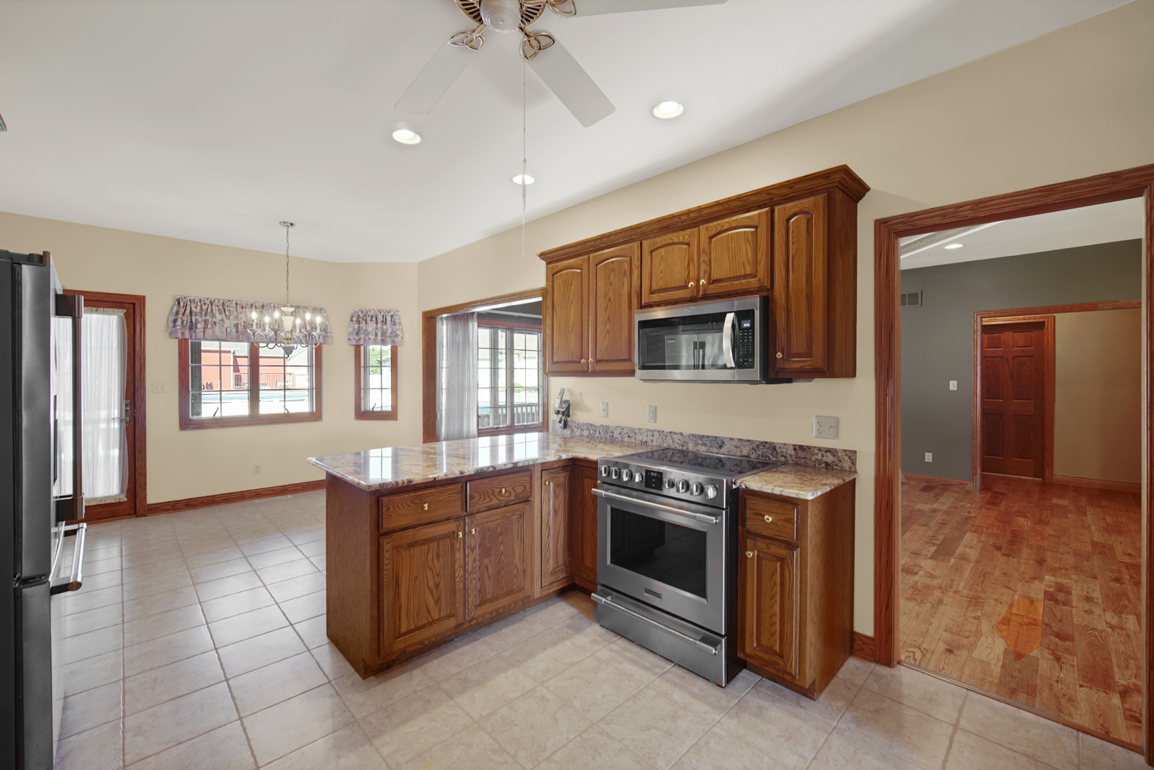 617 Fawn Circle, Lowell, IN 46356