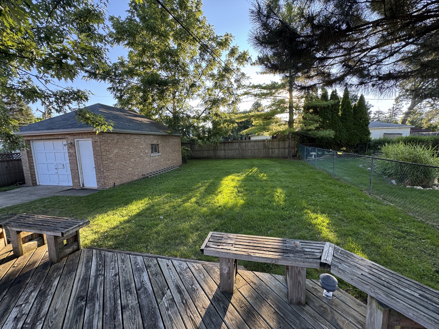 52 N 6th Avenue, Des Plaines, IL 60016