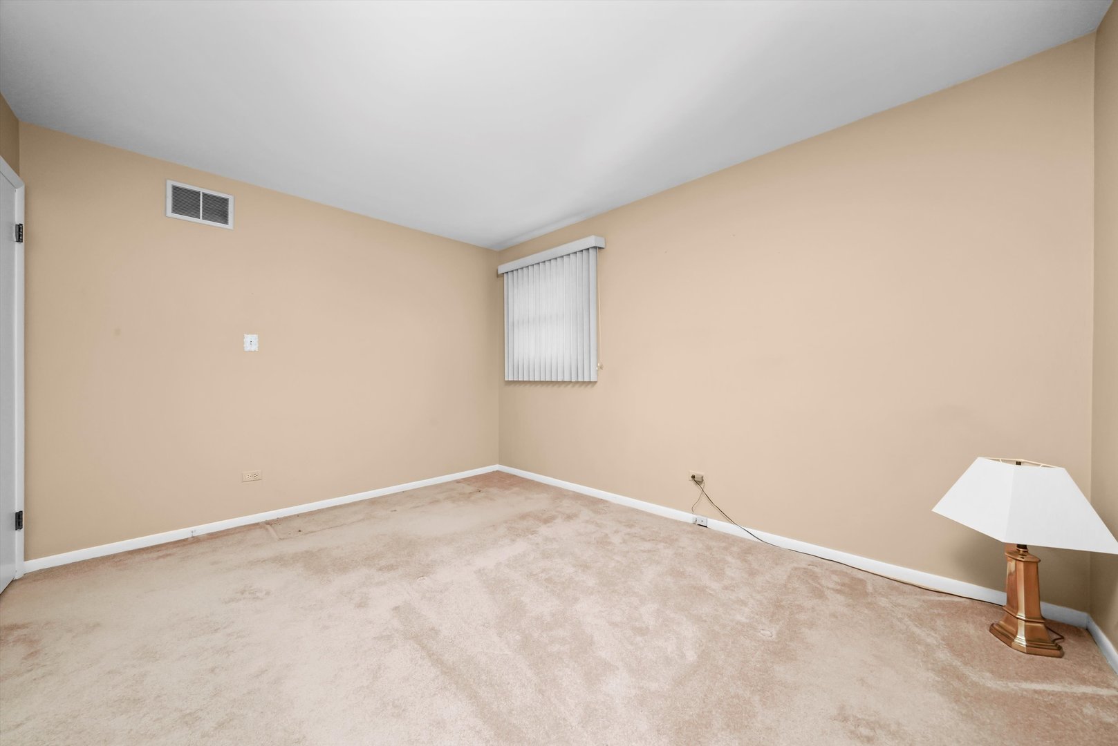 7721 Normandy Avenue, Burbank, IL 60459