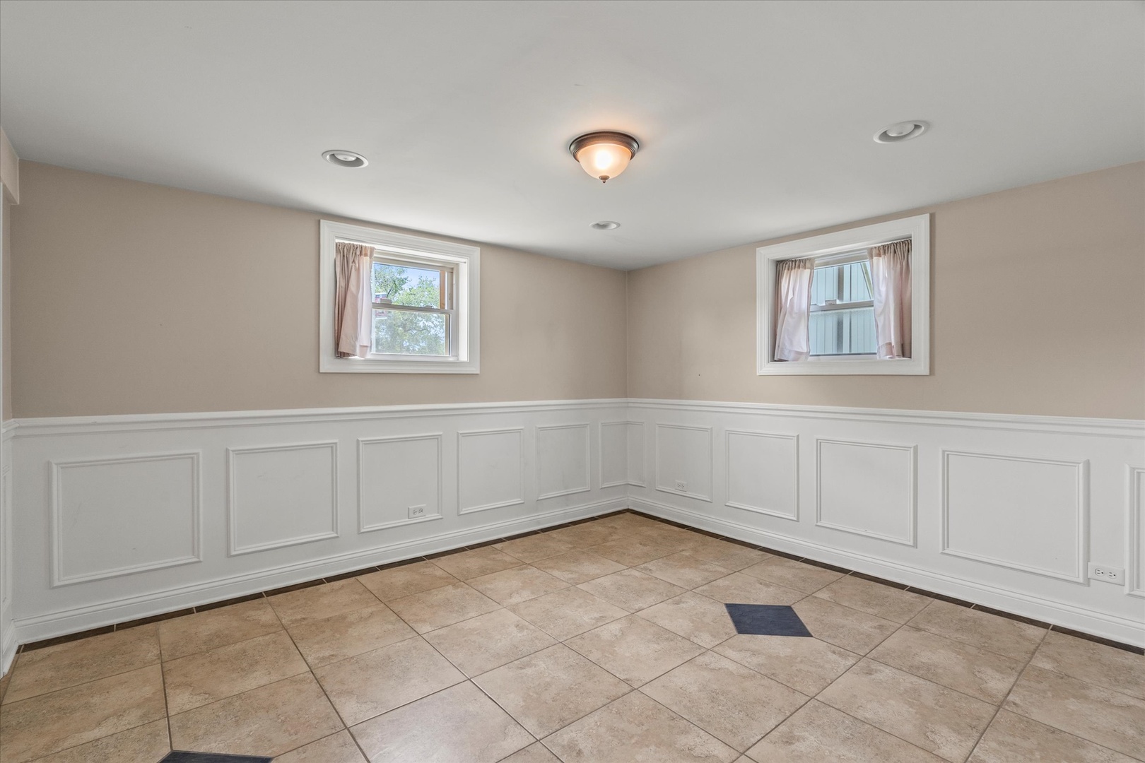 8436 Moody Avenue, Burbank, IL 60459