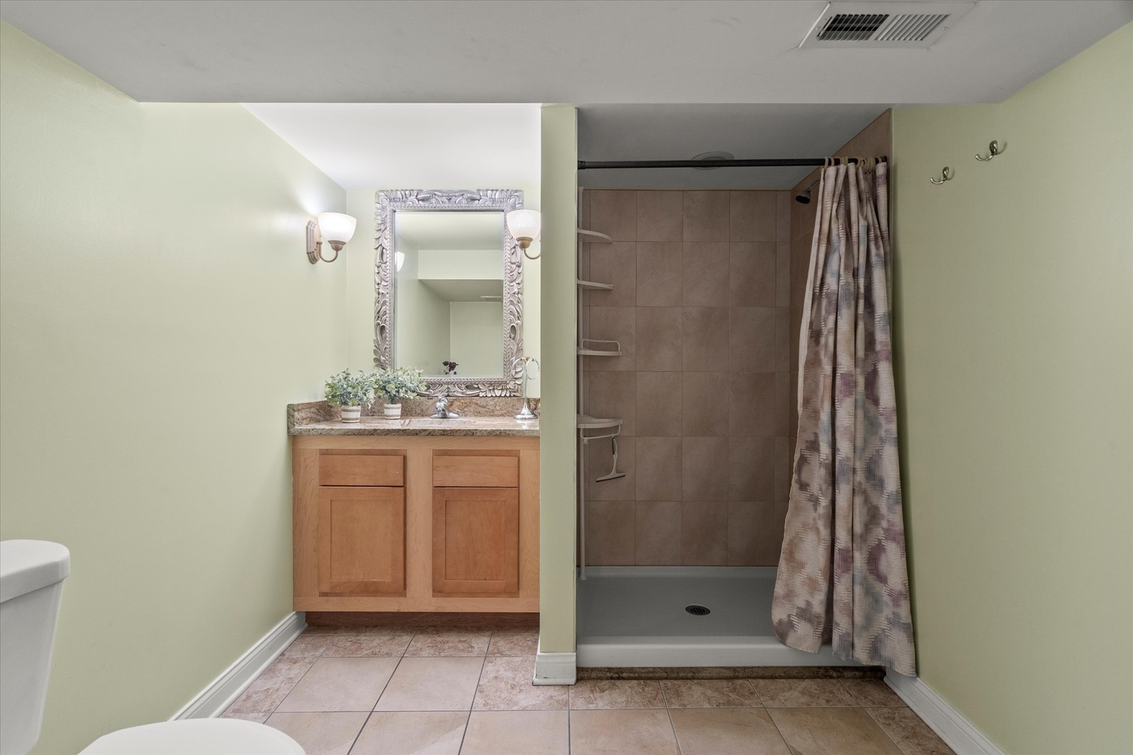 8436 Moody Avenue, Burbank, IL 60459