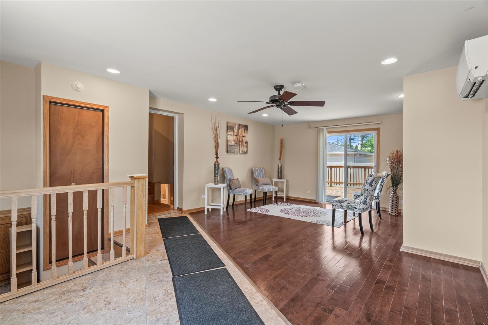 8436 Moody Avenue, Burbank, IL 60459