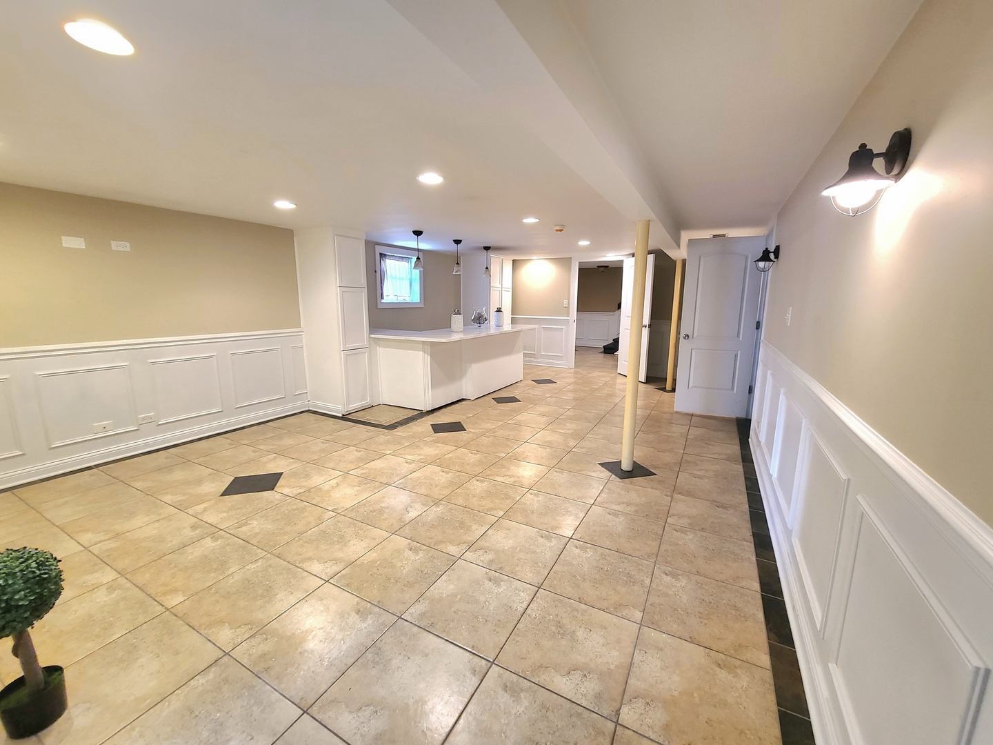 8436 Moody Avenue, Burbank, IL 60459