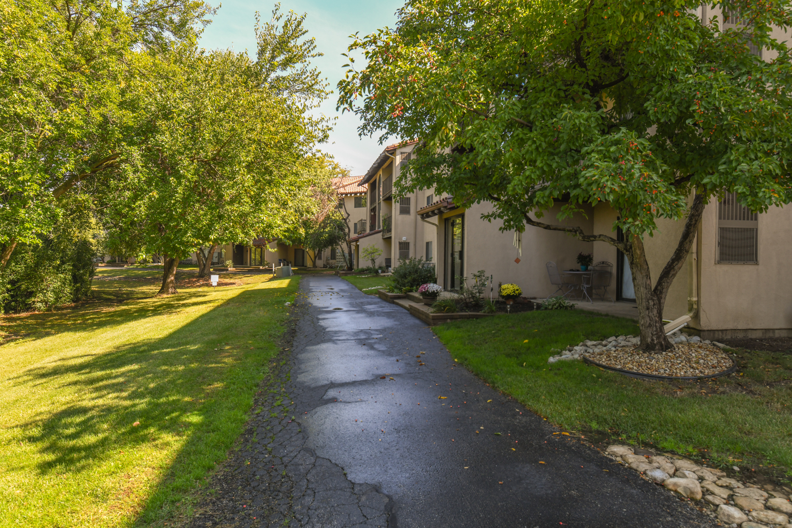 21W581 North Avenue #71, Lombard, IL 60148