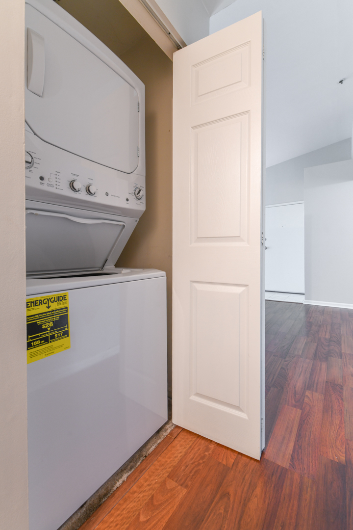 21W581 North Avenue #71, Lombard, IL 60148