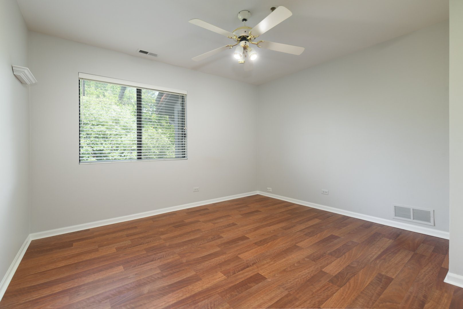 21W581 North Avenue #71, Lombard, IL 60148