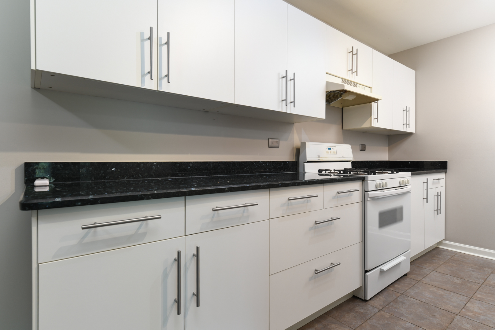 21W581 North Avenue #71, Lombard, IL 60148