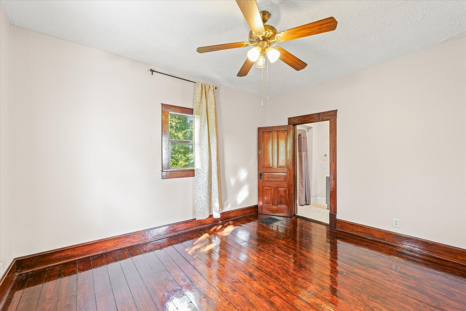 322 N Guthrie Street, Gibson City, IL 60936