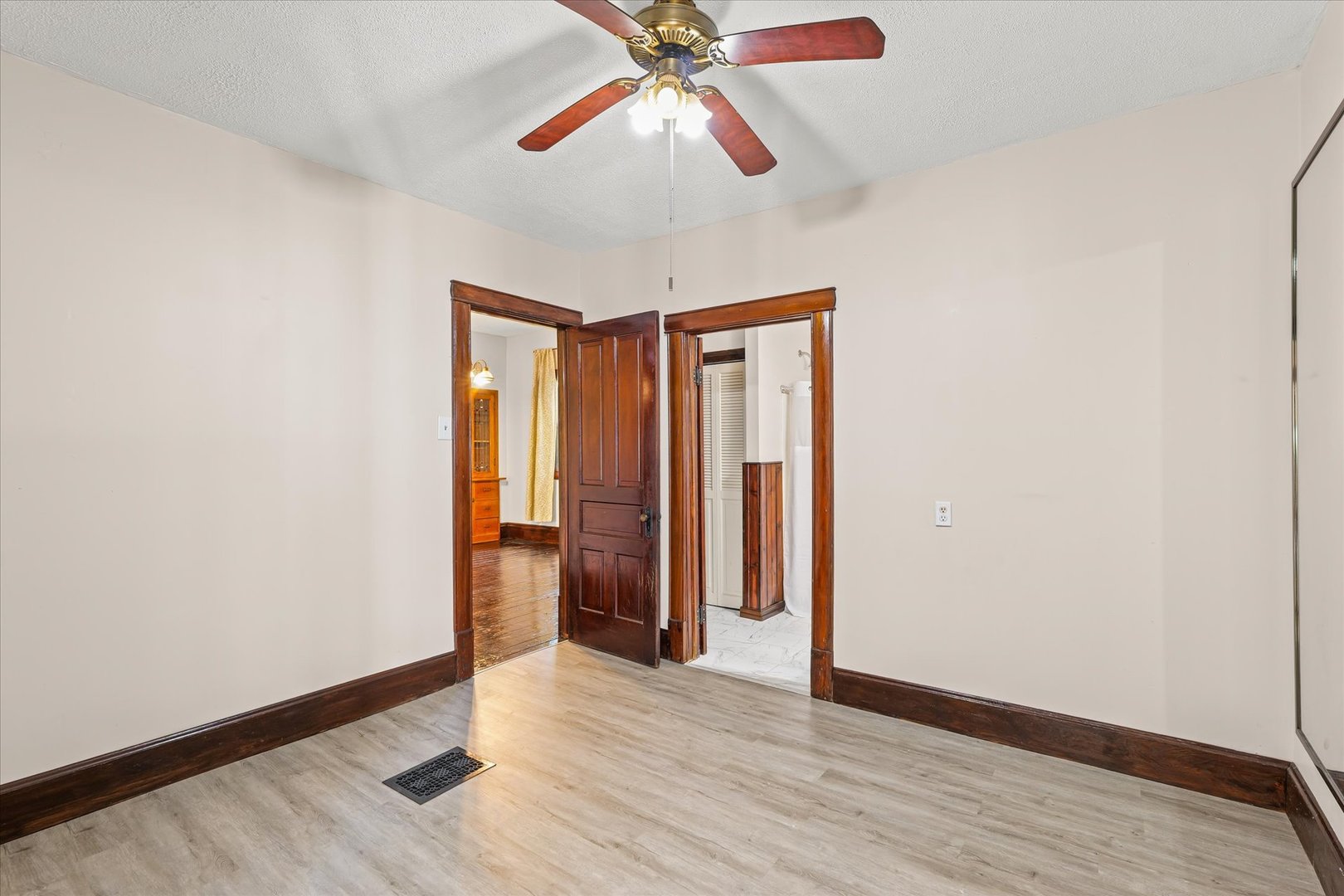 322 N Guthrie Street, Gibson City, IL 60936