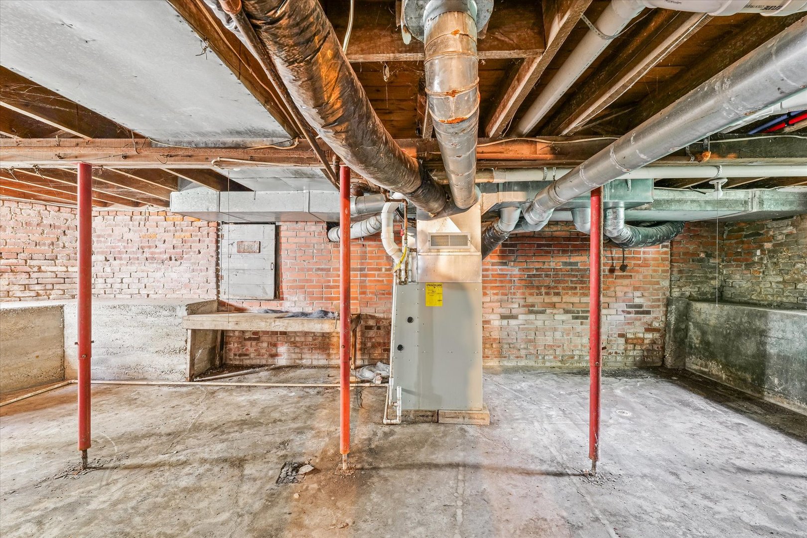 322 N Guthrie Street, Gibson City, IL 60936