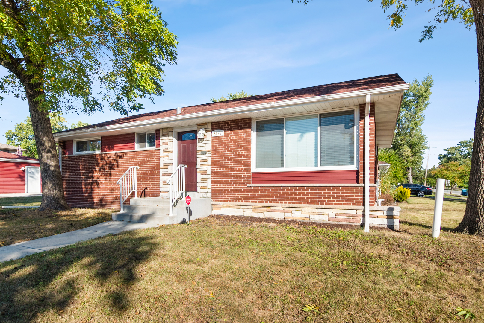 5168 W 99th Street, Oak Lawn, IL 60453