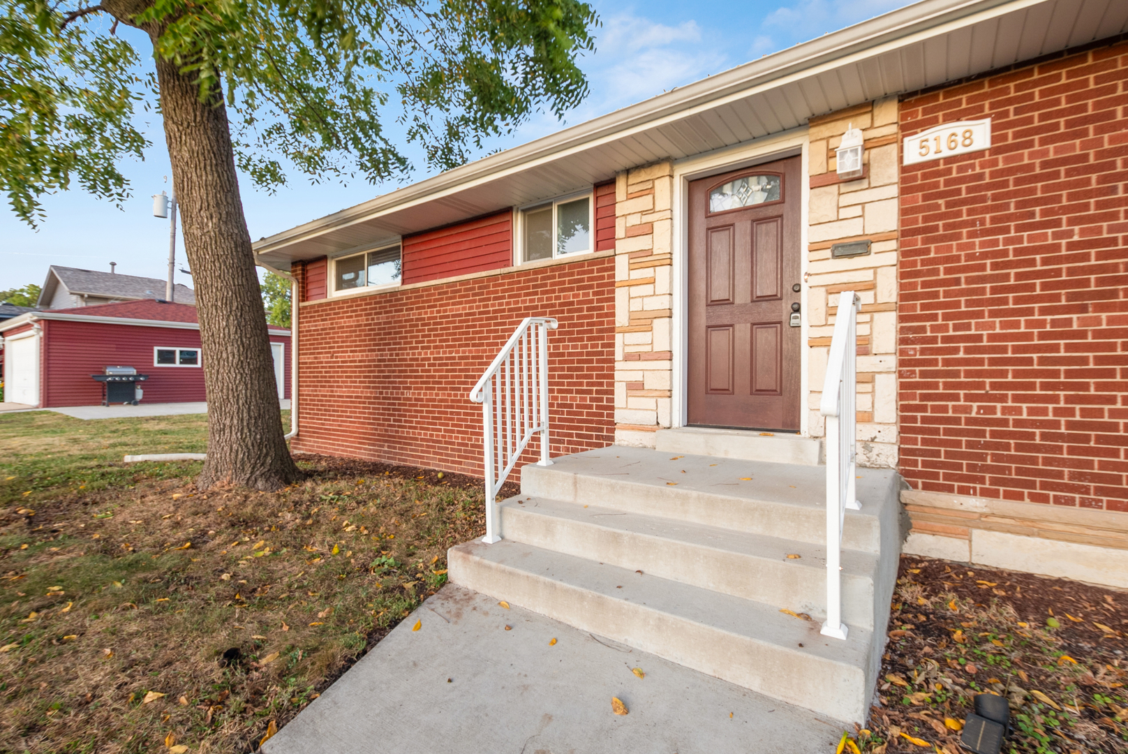 5168 W 99th Street, Oak Lawn, IL 60453