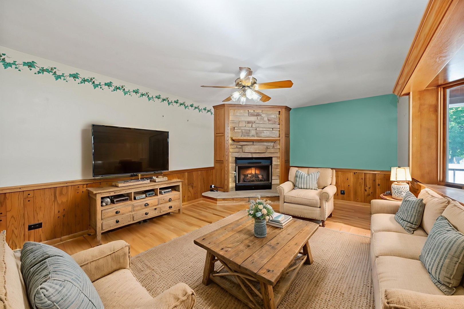 354 Oakwood Drive, Crete, IL 60417