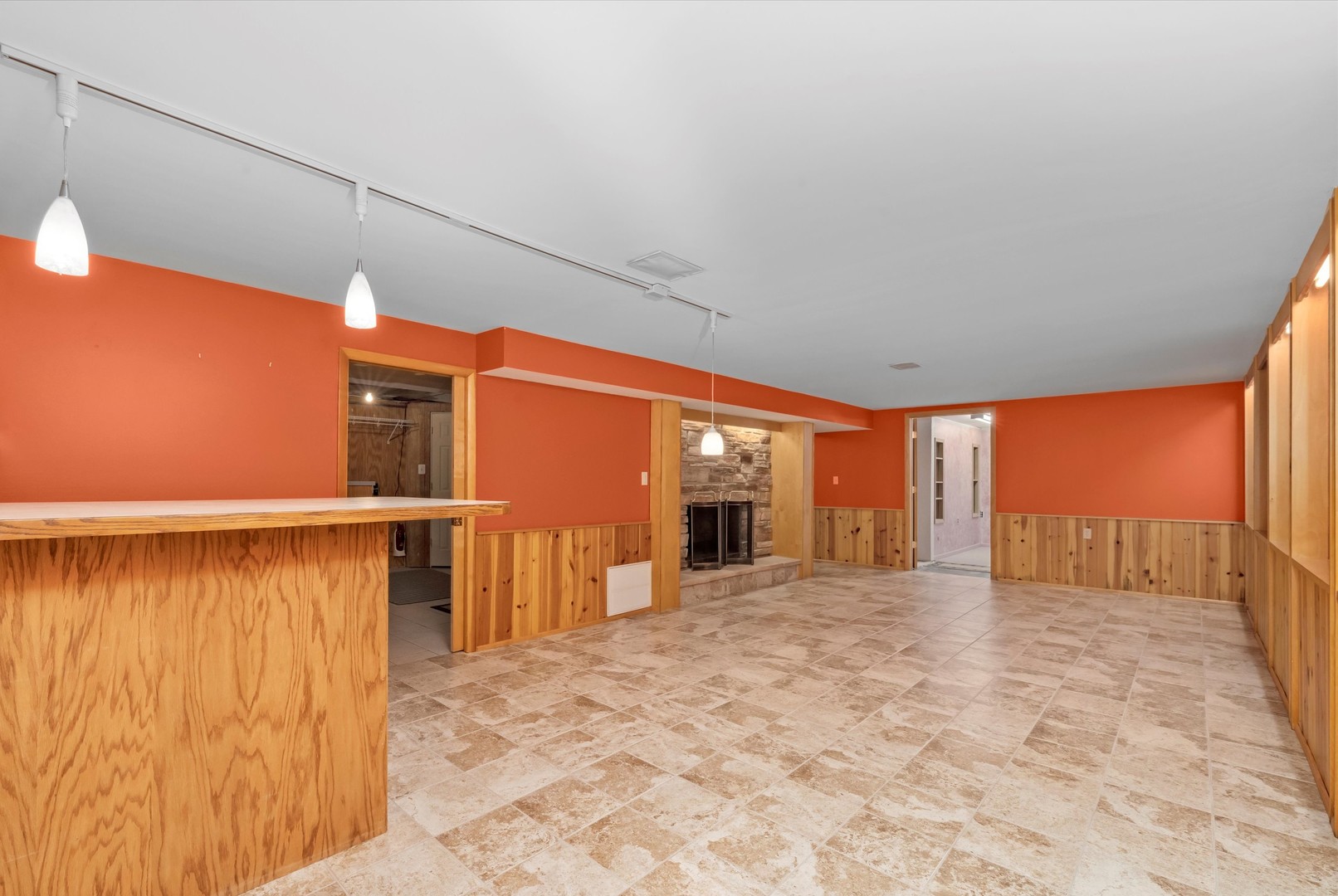 354 Oakwood Drive, Crete, IL 60417