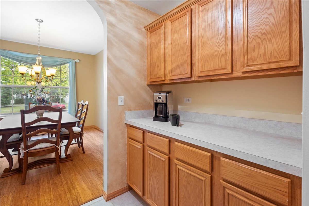 1903 Flagstone Lane, Aurora, IL 60502