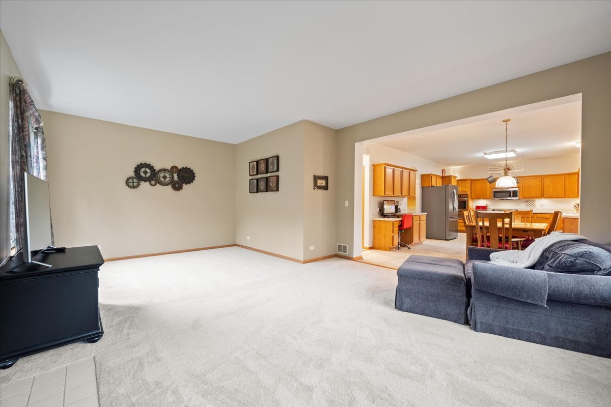 1903 Flagstone Lane, Aurora, IL 60502