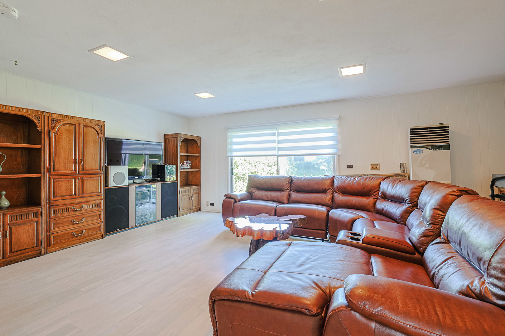 3306 Wilmette Avenue, Wilmette, IL 60091