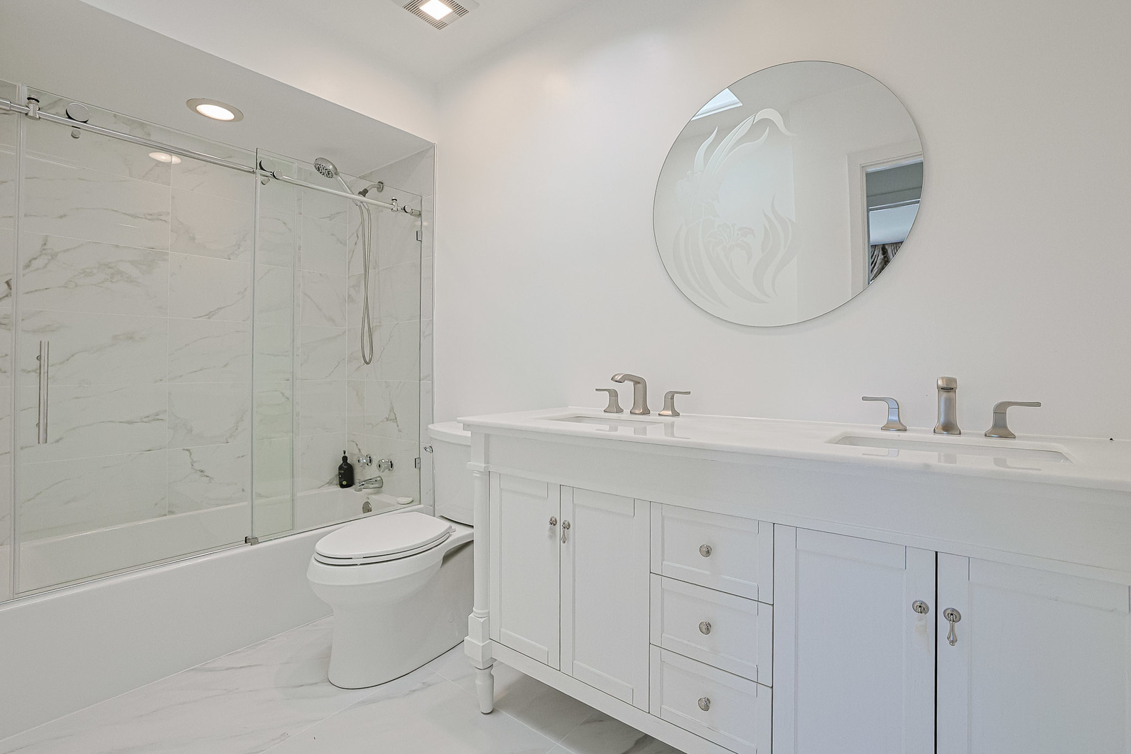 3306 Wilmette Avenue, Wilmette, IL 60091