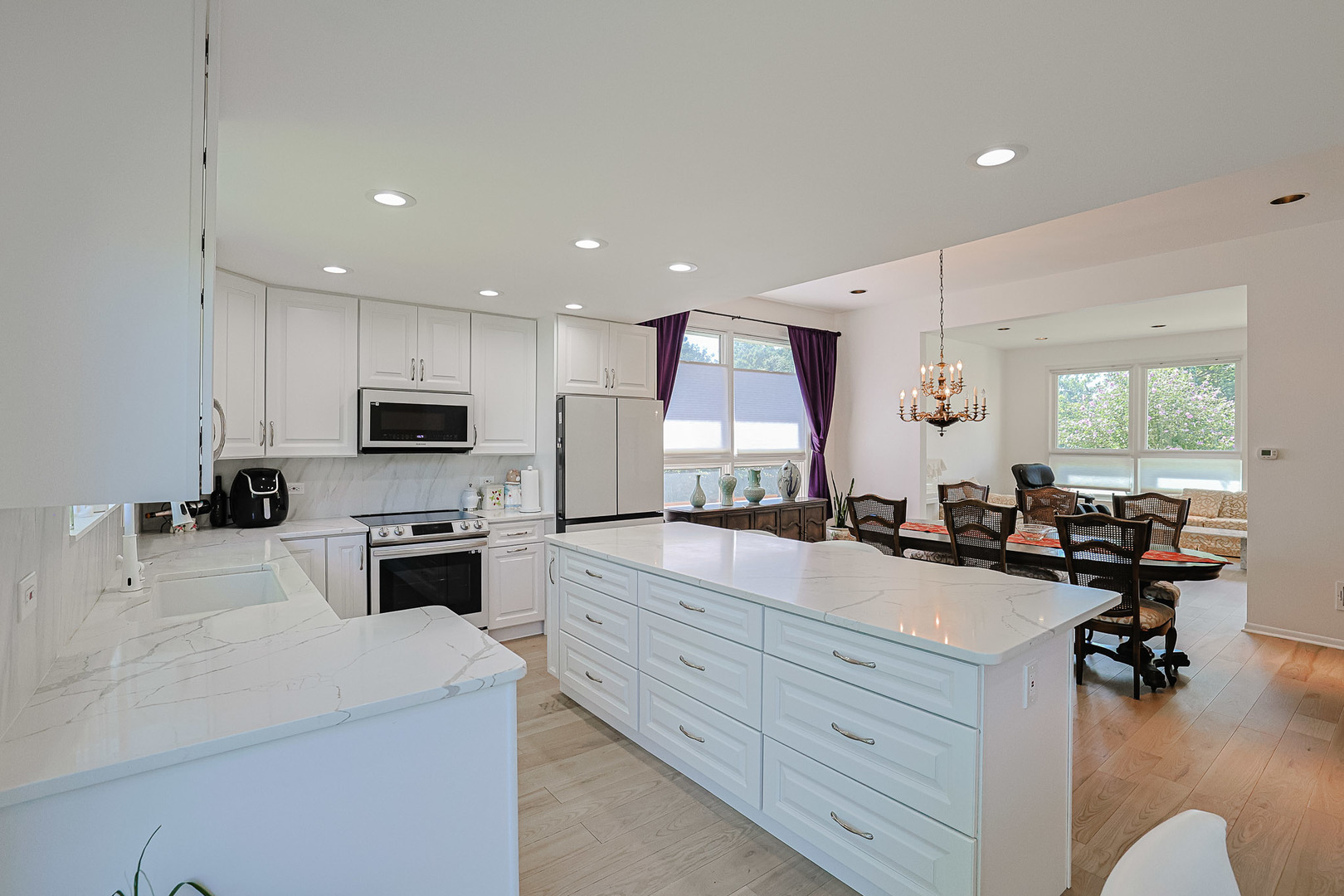 3306 Wilmette Avenue, Wilmette, IL 60091