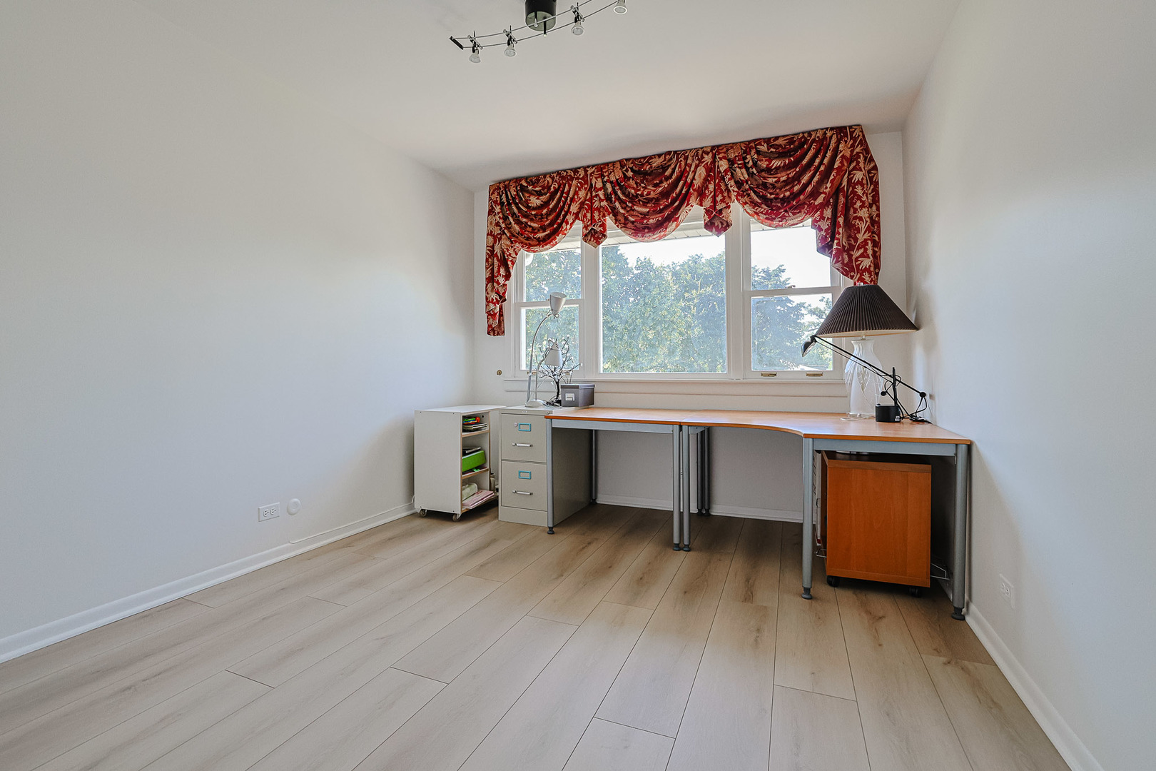 3306 Wilmette Avenue, Wilmette, IL 60091