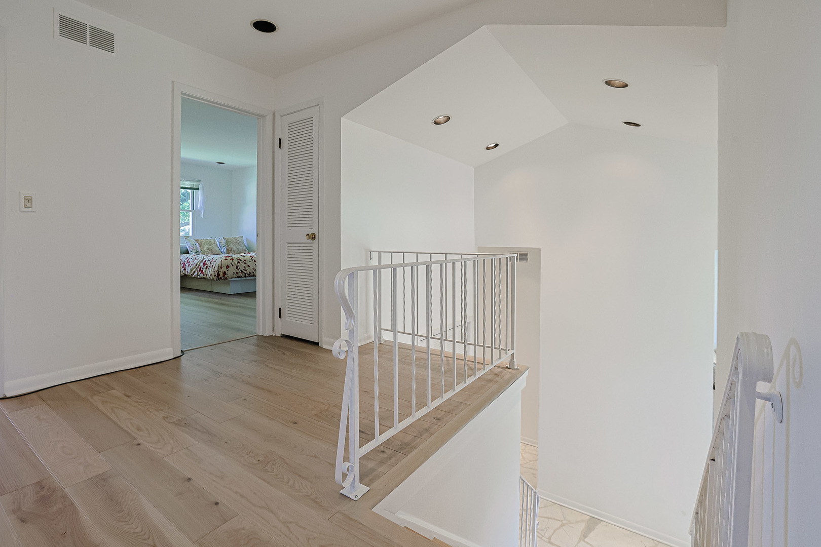 3306 Wilmette Avenue, Wilmette, IL 60091