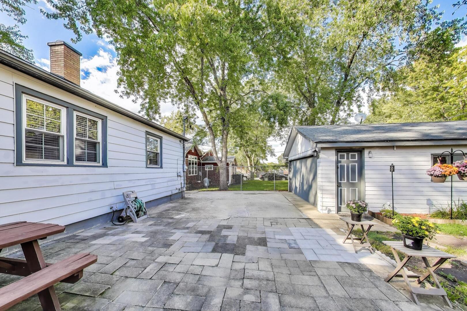 302 S Briggs Street, Joliet, IL 60433