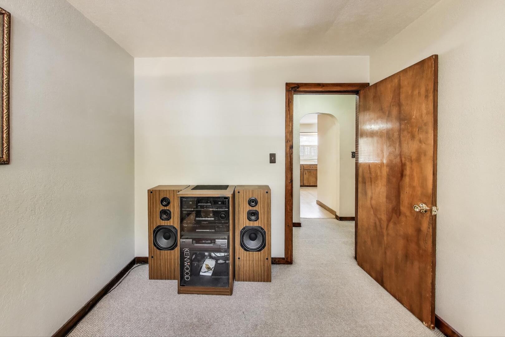 302 S Briggs Street, Joliet, IL 60433