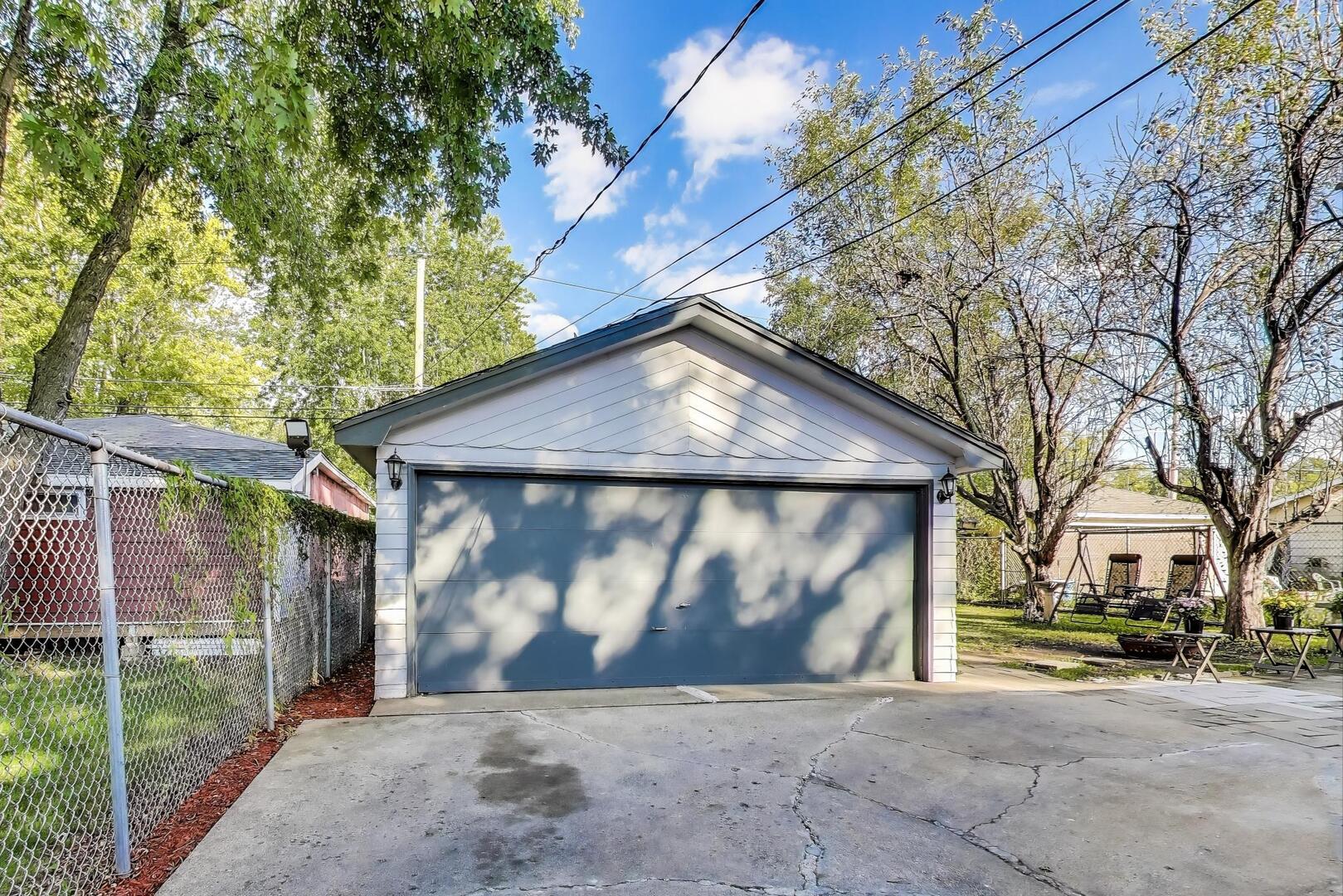 302 S Briggs Street, Joliet, IL 60433