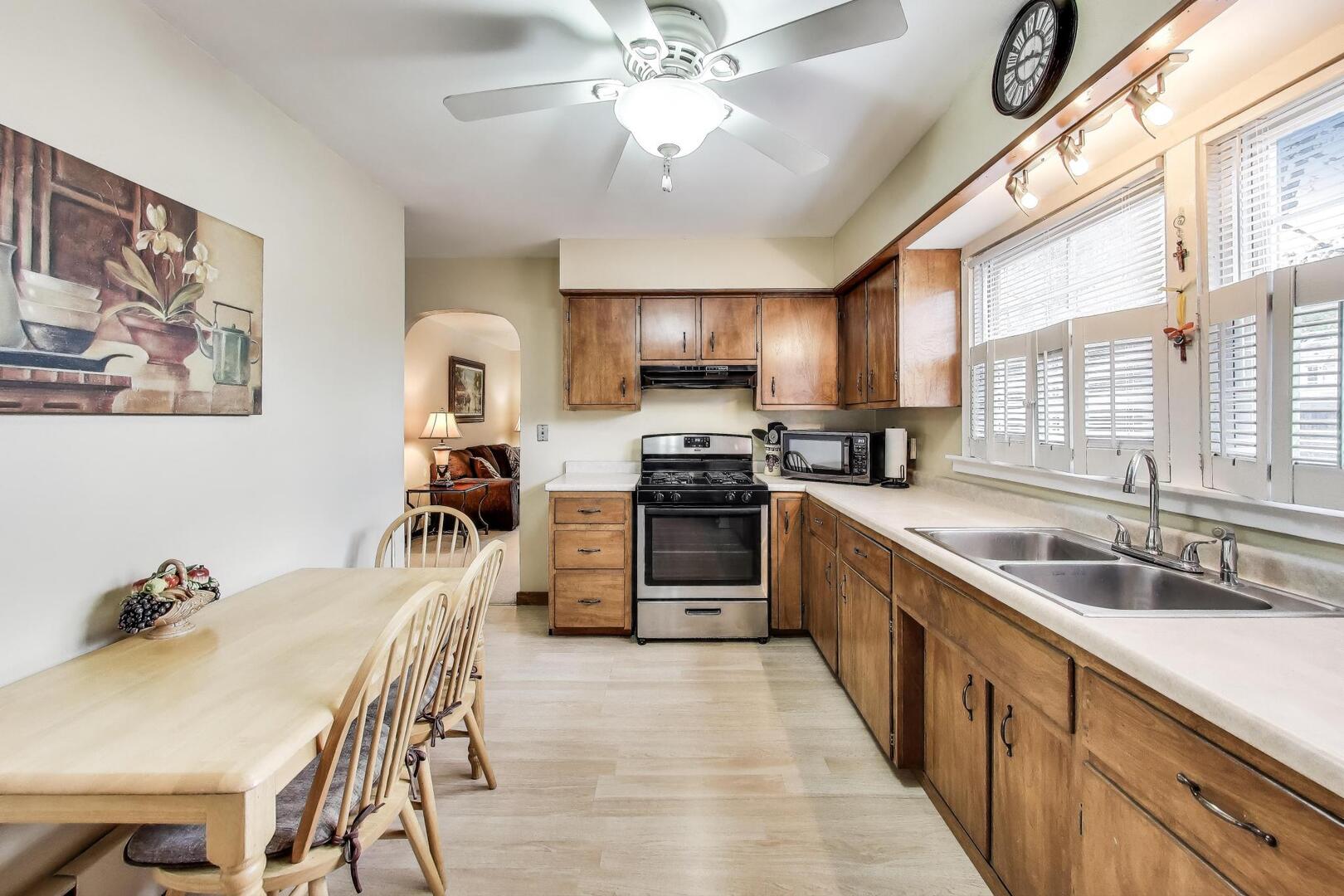 302 S Briggs Street, Joliet, IL 60433