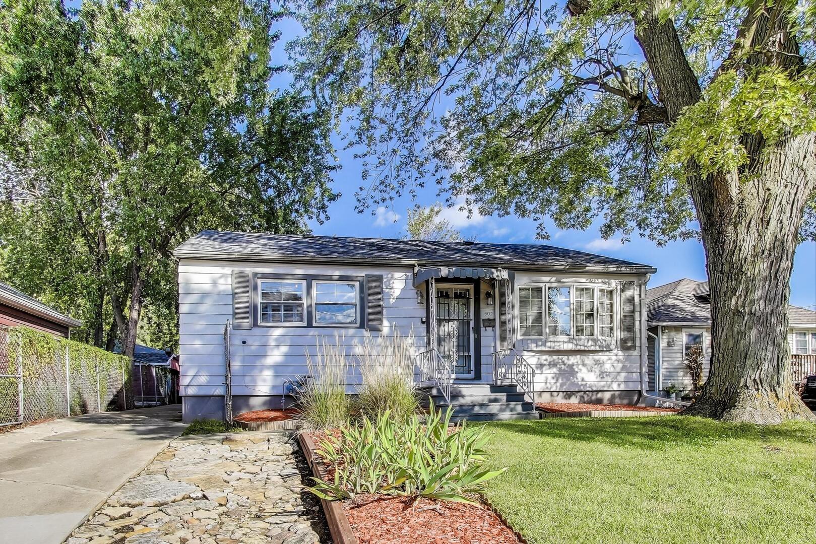 302 S Briggs Street, Joliet, IL 60433