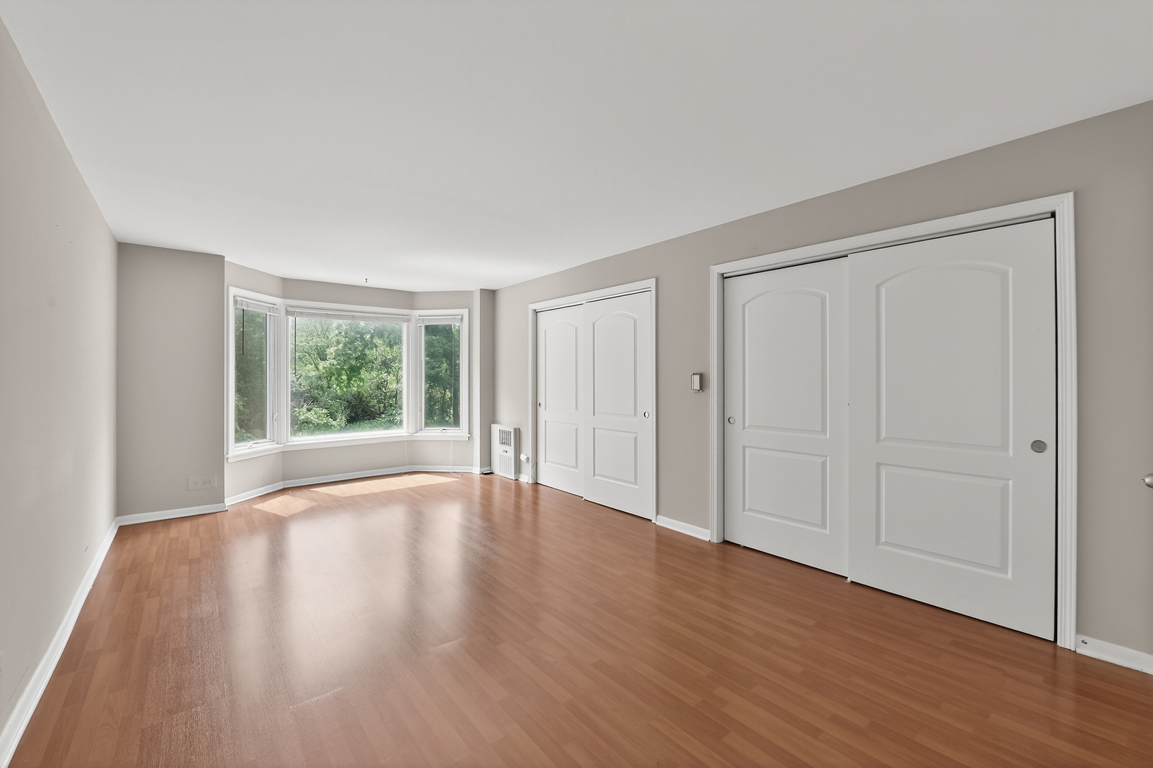 2500 Windsor Mall #1J, Park Ridge, IL 60068