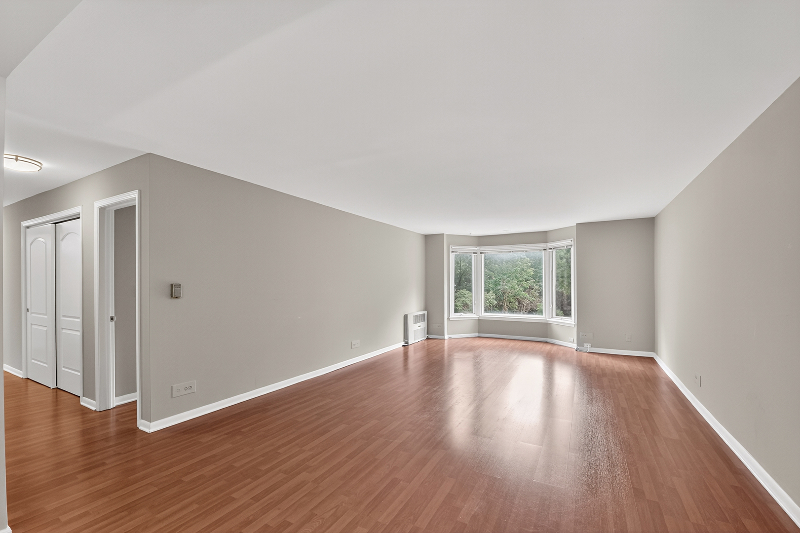 2500 Windsor Mall #1J, Park Ridge, IL 60068