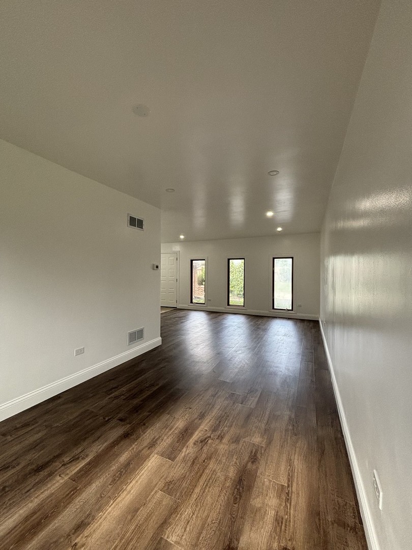 3523 Jacqueline Drive, Crete, IL 60417