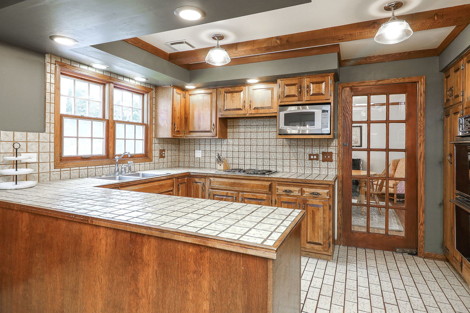 42W641 Jens Jensen Lane, St. Charles, IL 60175