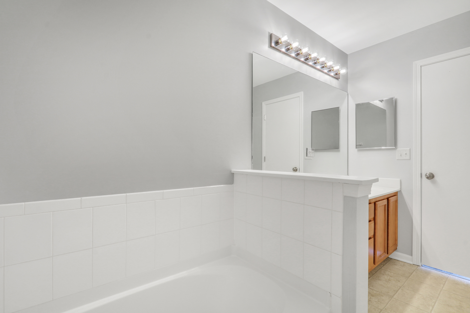 39616 N Warren Lane, Beach Park, IL 60083