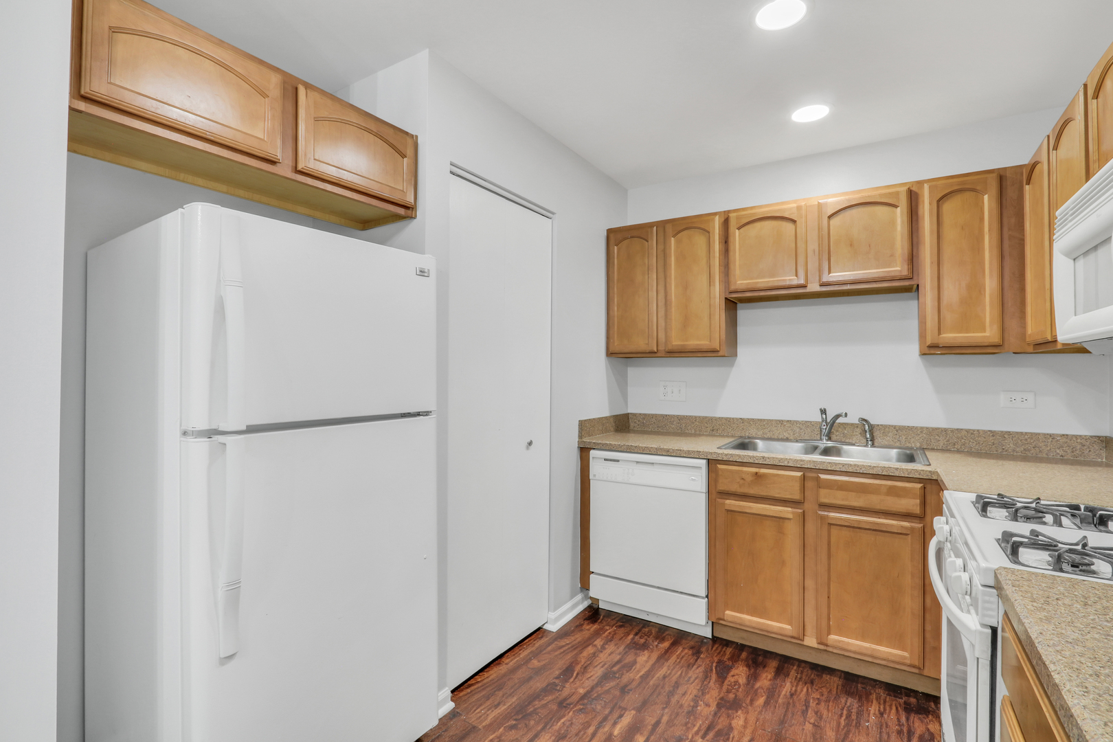 39616 N Warren Lane, Beach Park, IL 60083