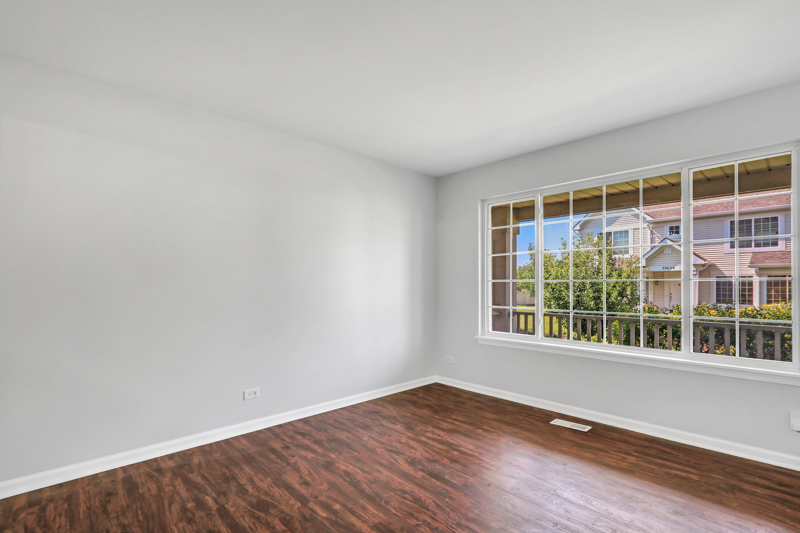 39616 N Warren Lane, Beach Park, IL 60083