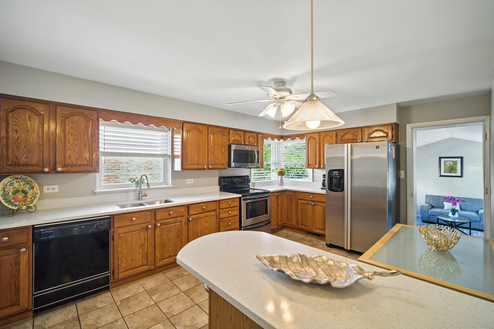 6712 Maple Street, Morton Grove, IL 60053