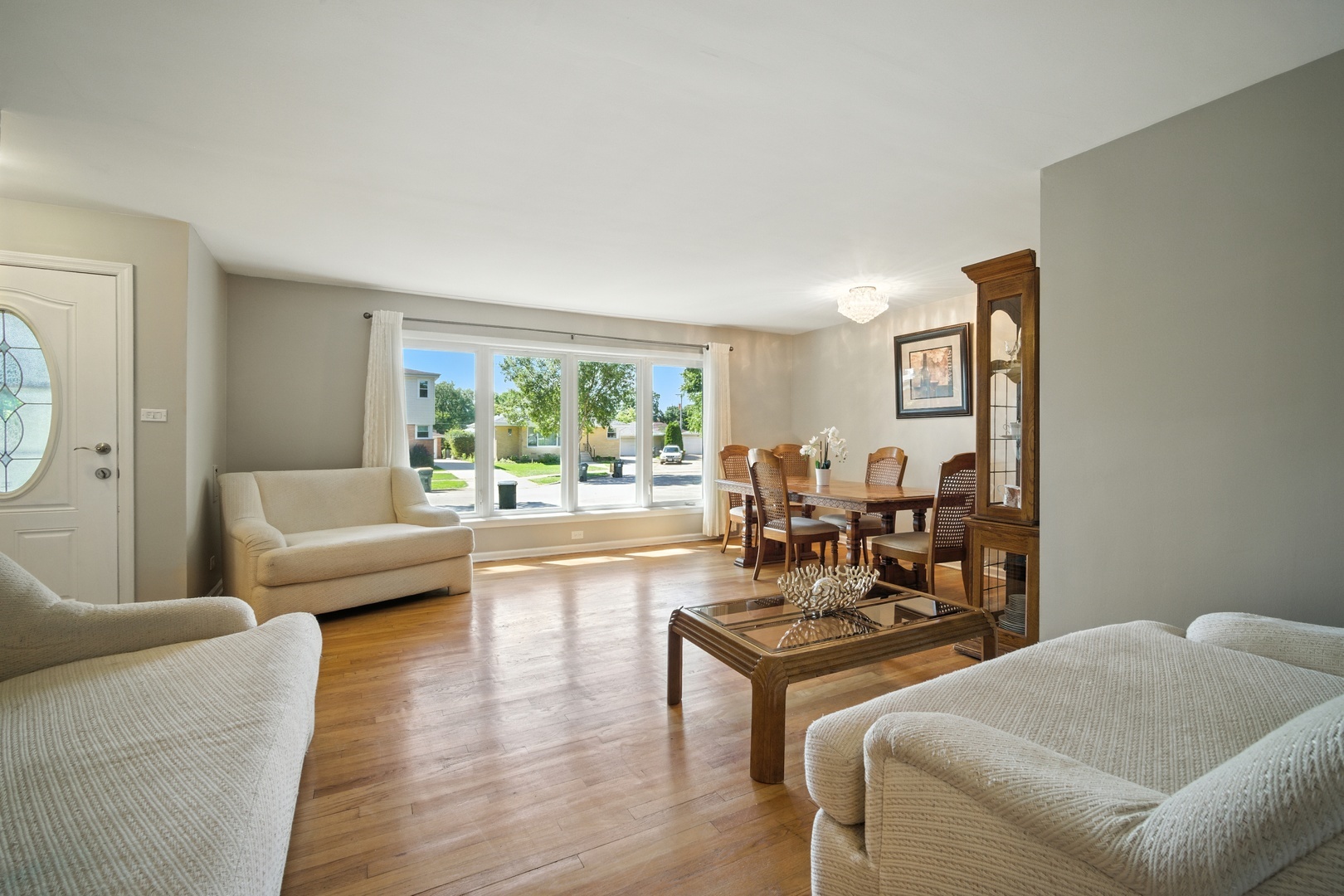 6712 Maple Street, Morton Grove, IL 60053