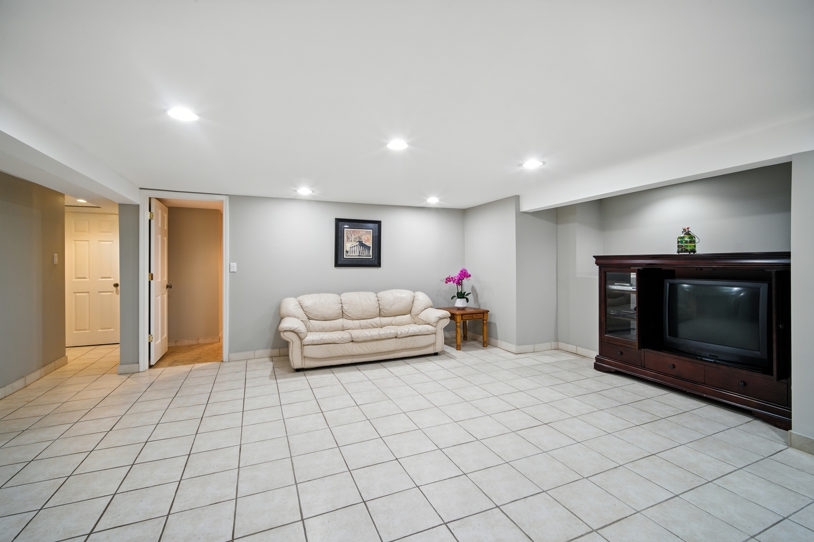 6712 Maple Street, Morton Grove, IL 60053