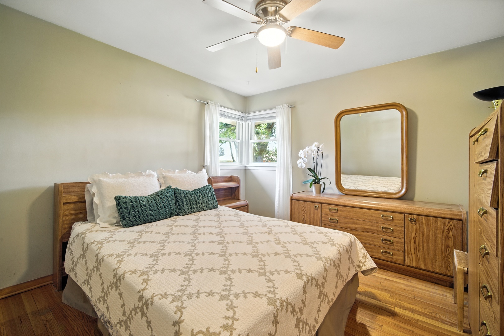 6712 Maple Street, Morton Grove, IL 60053