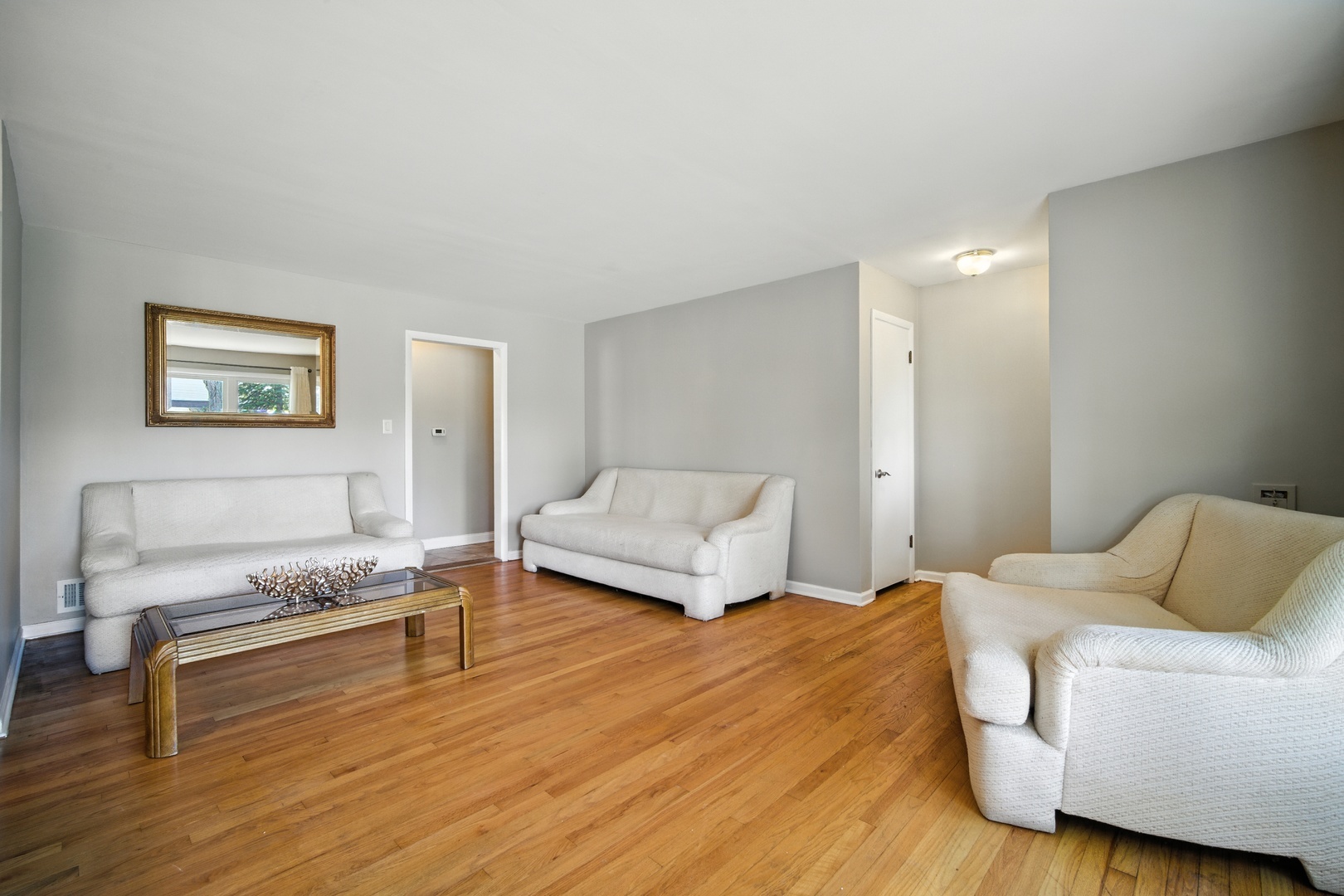 6712 Maple Street, Morton Grove, IL 60053