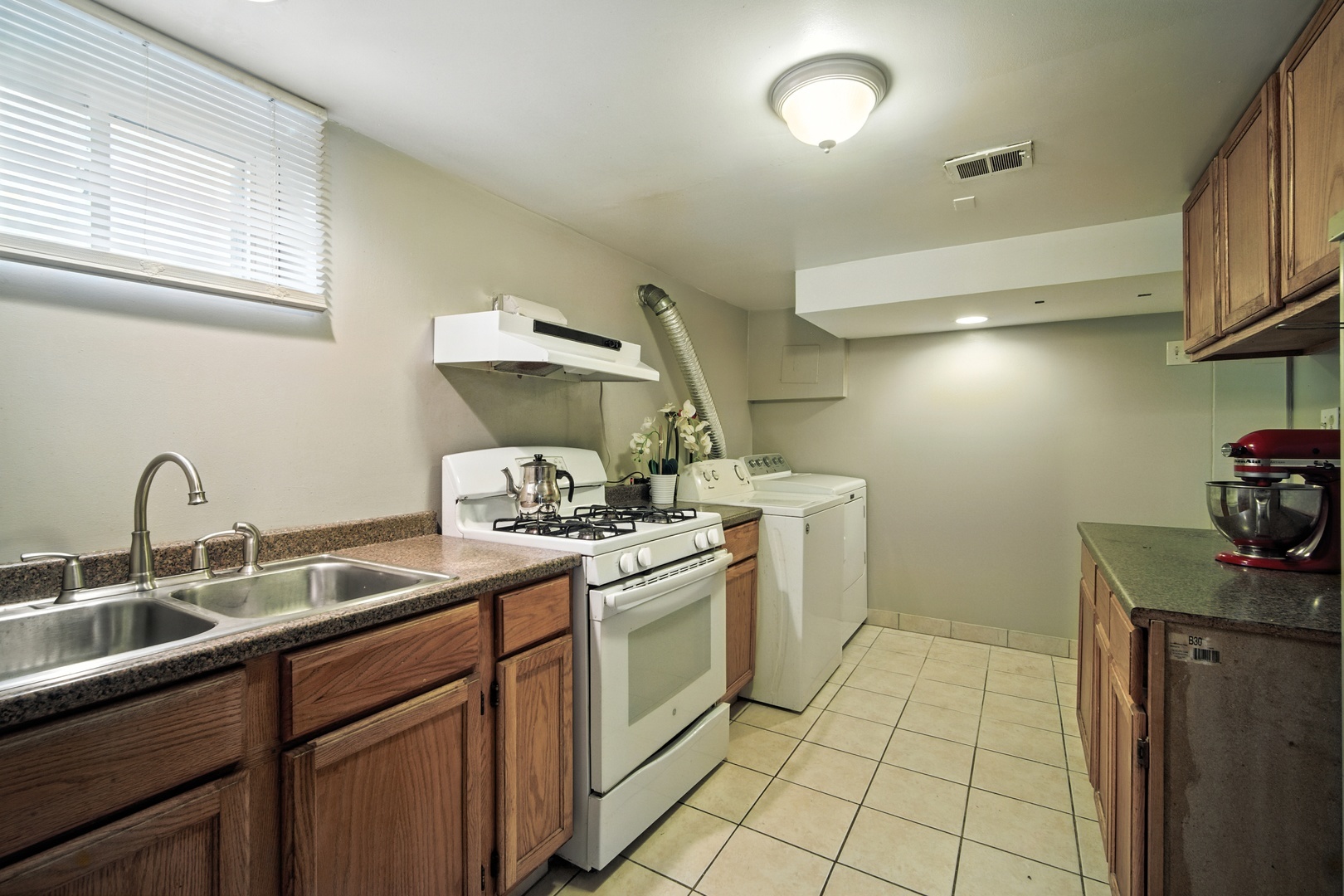 6712 Maple Street, Morton Grove, IL 60053