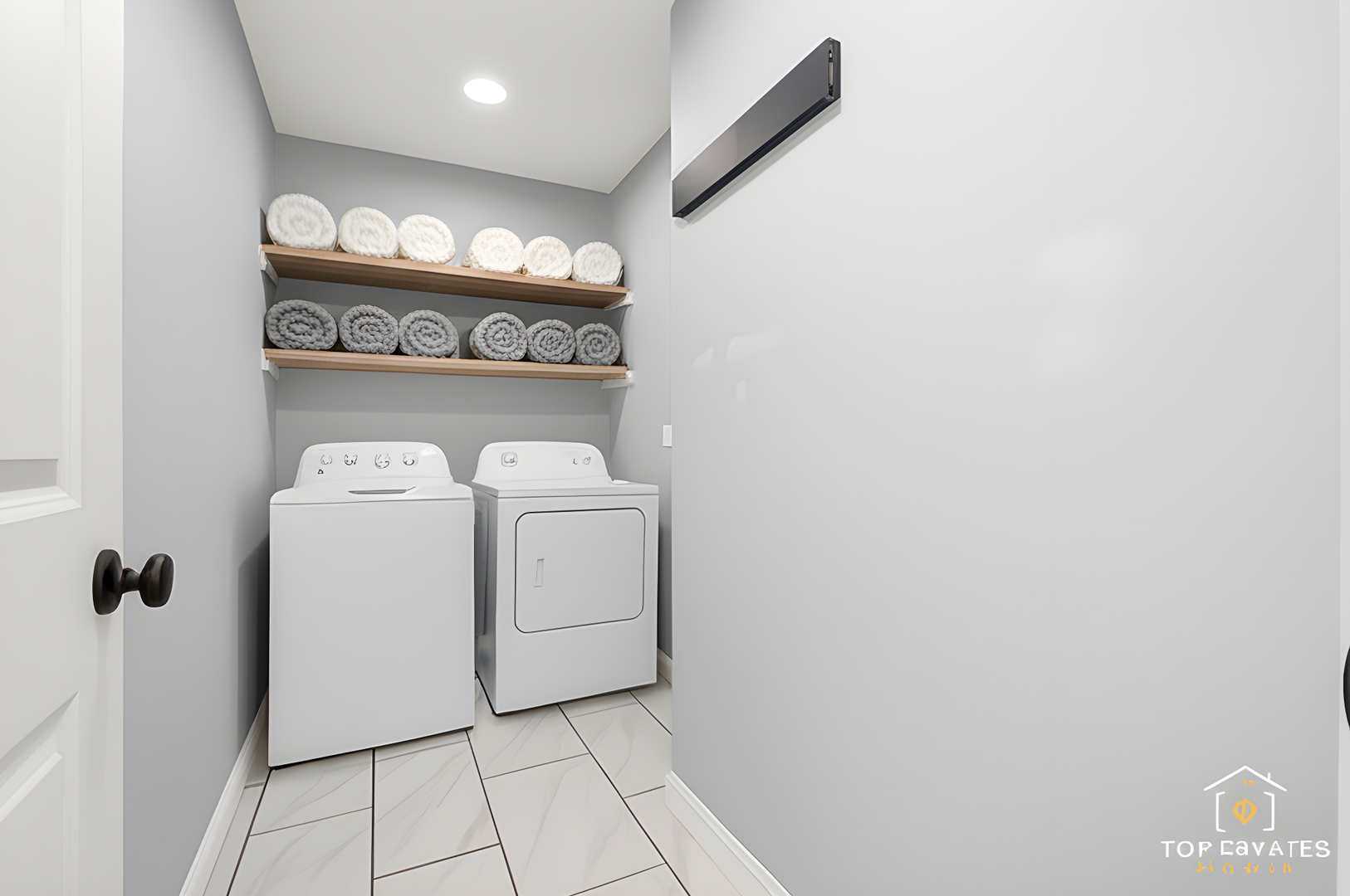 1825 N Kaspar Avenue, Arlington Heights, IL 60004