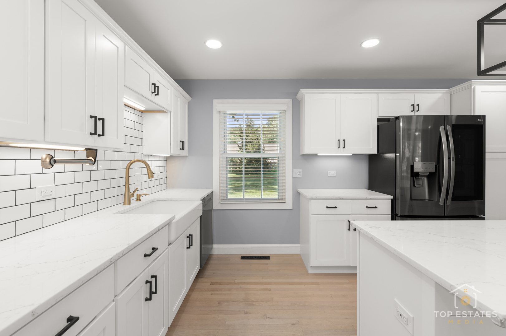 1825 N Kaspar Avenue, Arlington Heights, IL 60004