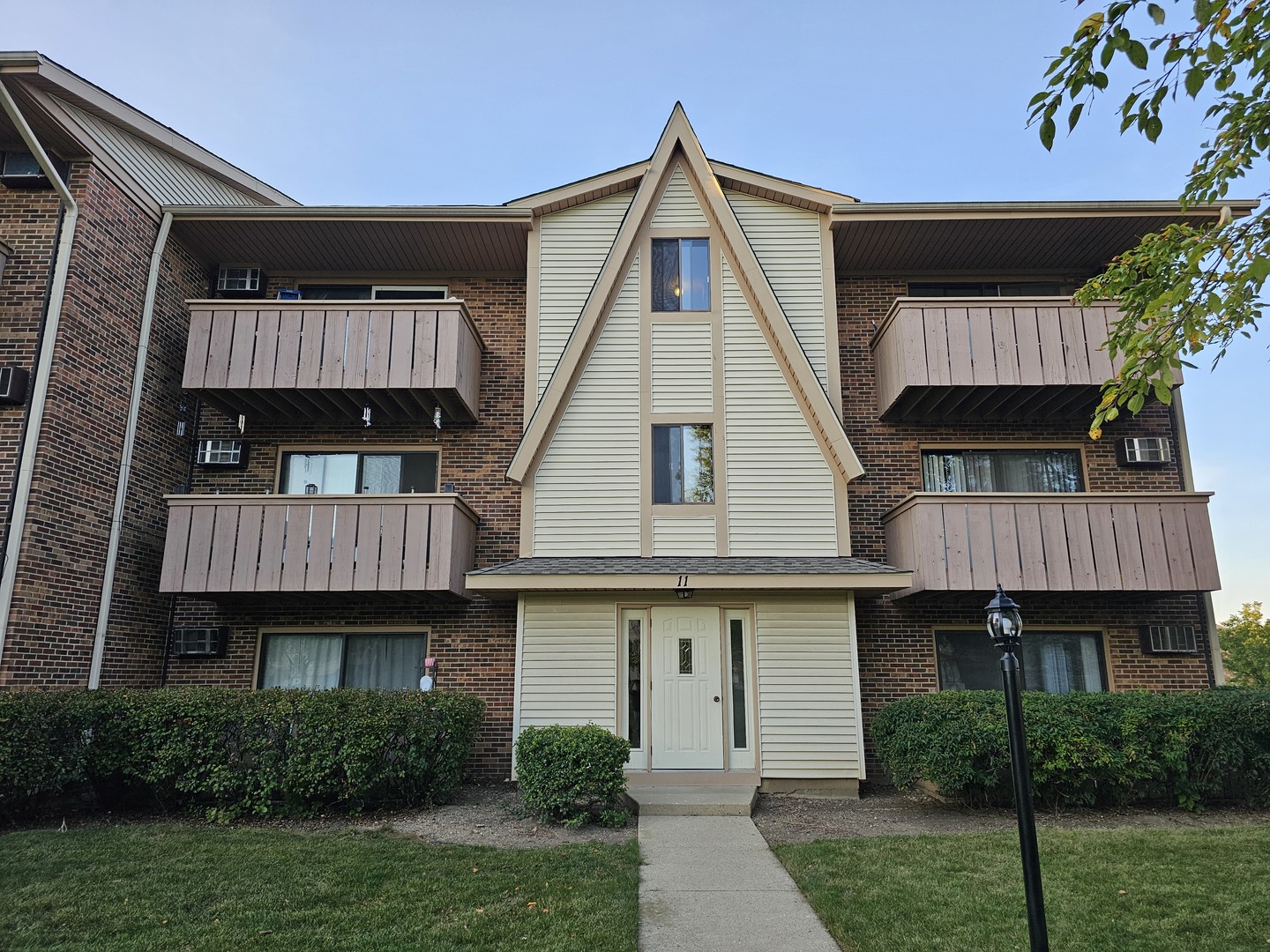 11 Echo Court #5, Vernon Hills, IL 60061